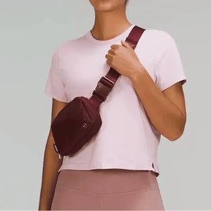 *Rare NWT Everywhere Belt Bag - 1L in Red Merlot
